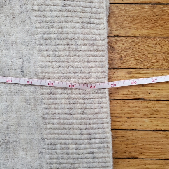 H&M off the shoulder knit sweater wool blend beige oatmeal balloon sleeve large - Picture 5 of 7